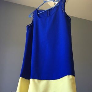 Cute bright blue & yellow Flowy Summer dress! 👗